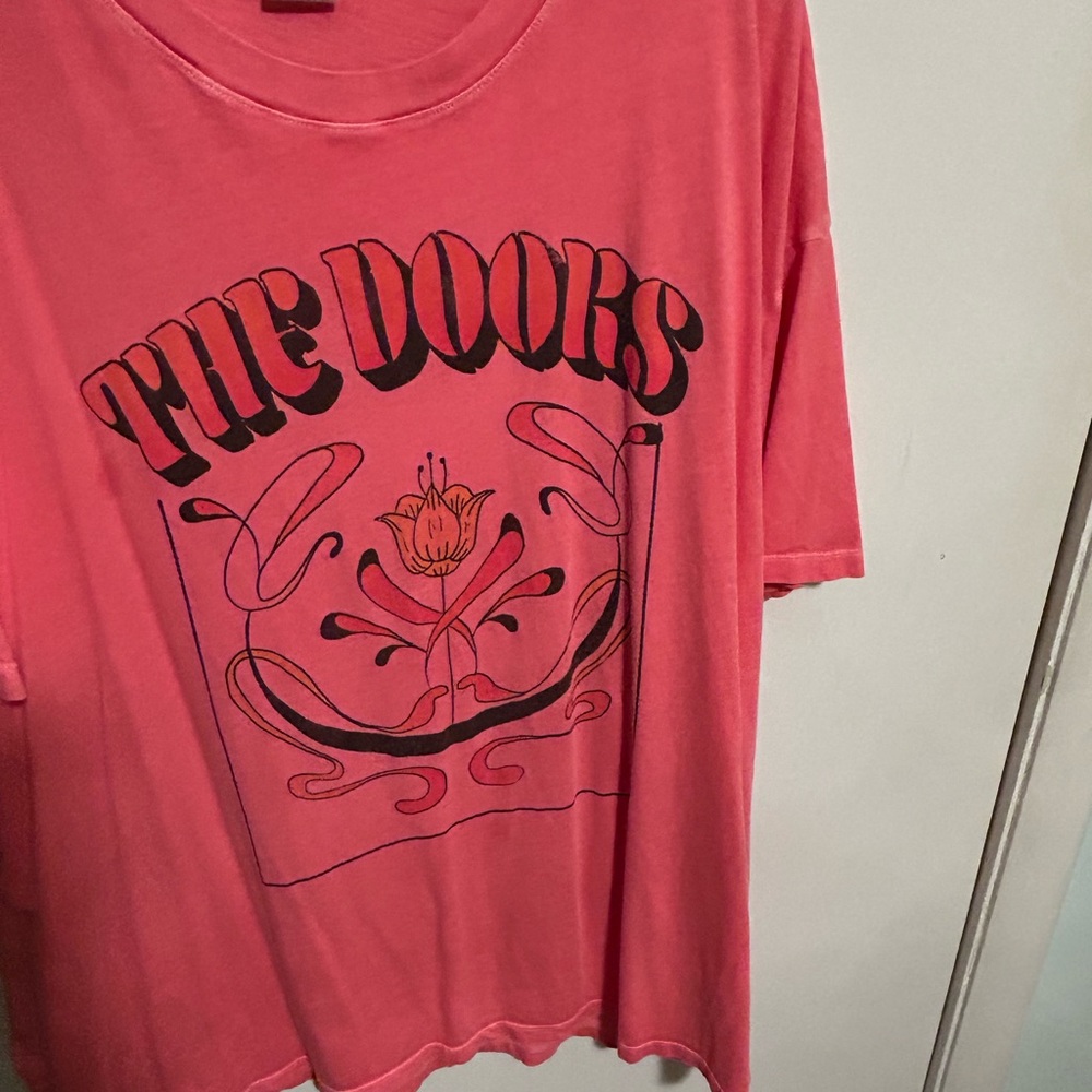 American Eagle Outfitters Coral Graphic Tee The Doors